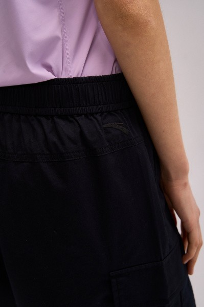 ����� ����������� ANTA SPORTS CULTURE Woven Half Pants