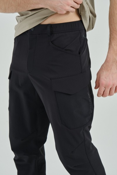   Pants bar