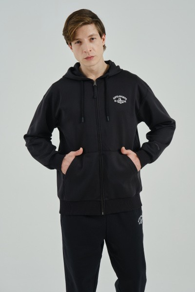 ��������� �� ������ ANTA SPORTS CLUB