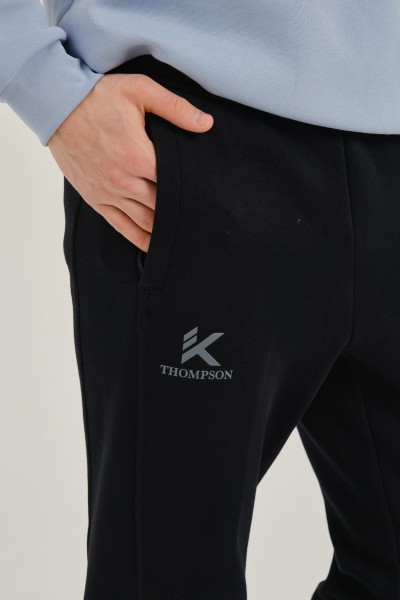   KT