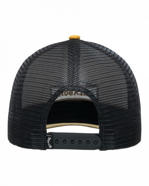 WALLED TRUCKER
