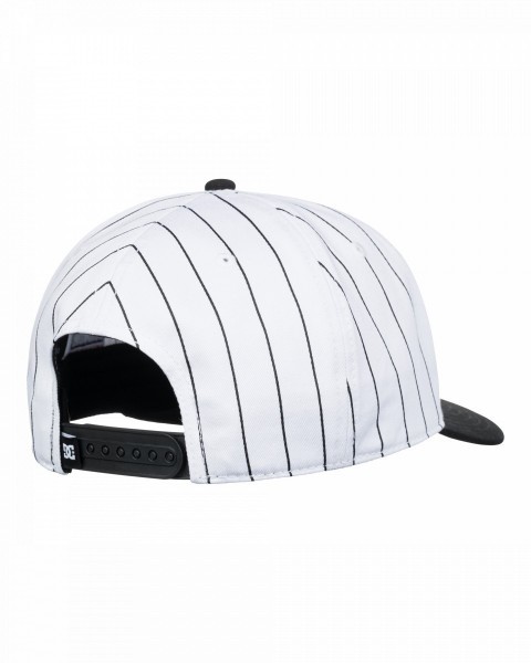 .// /   DUGOUT SNAPBACK