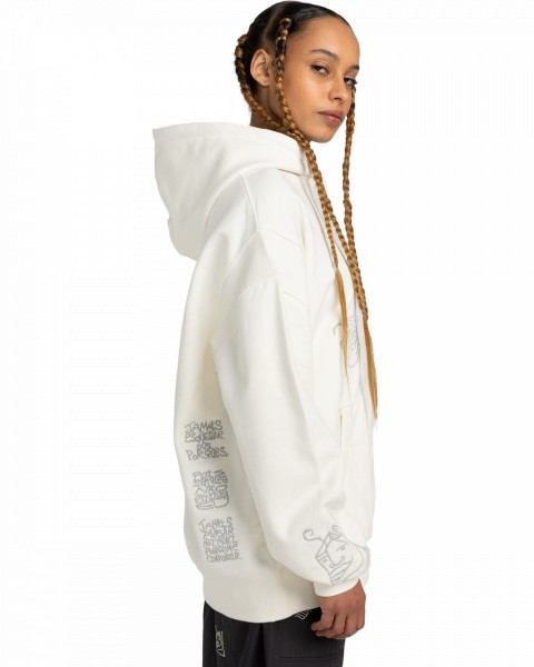 .//  /   Vmxe Hood