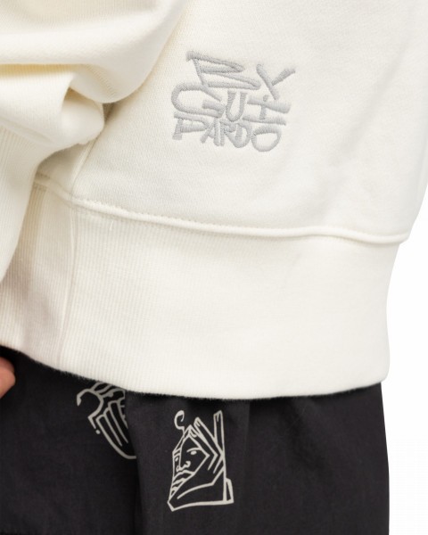 .//  /   Vmxe Hood