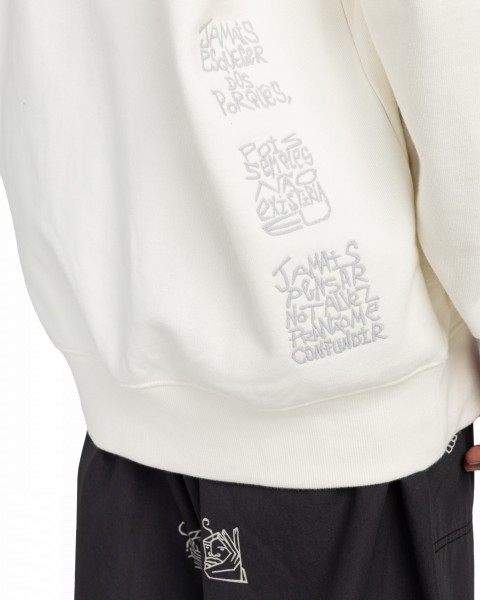 .//  /   Vmxe Hood