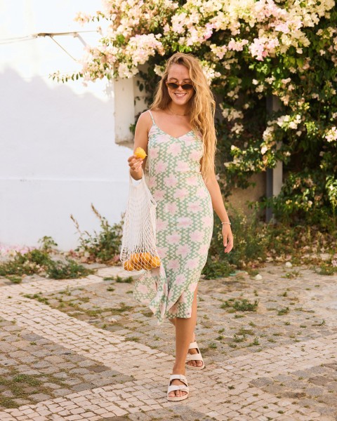 .//  /   Stay Sunny Slip Dress