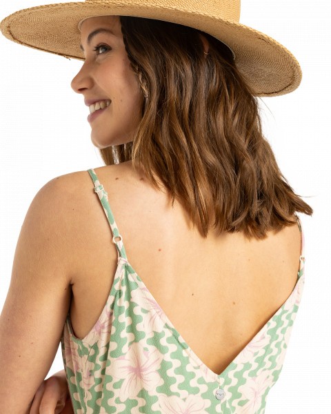 .//  /   Stay Sunny Slip Dress