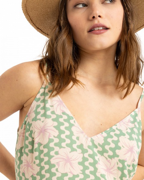 .//  /   Stay Sunny Slip Dress