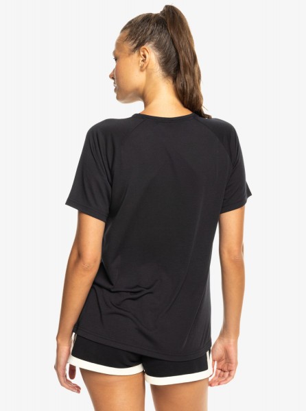 .//  /   Everyday Flow Tee