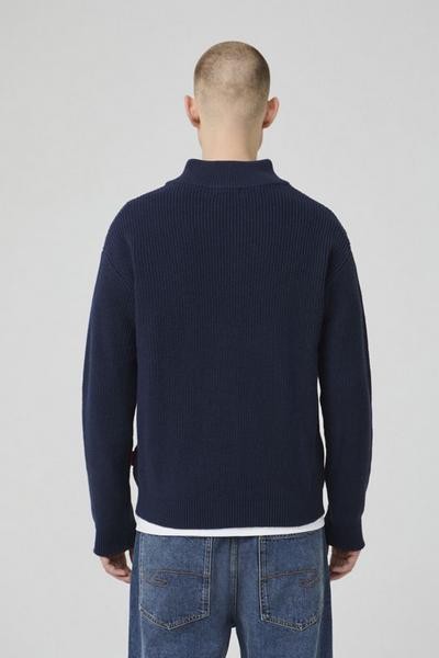 ������ Lee Cooper