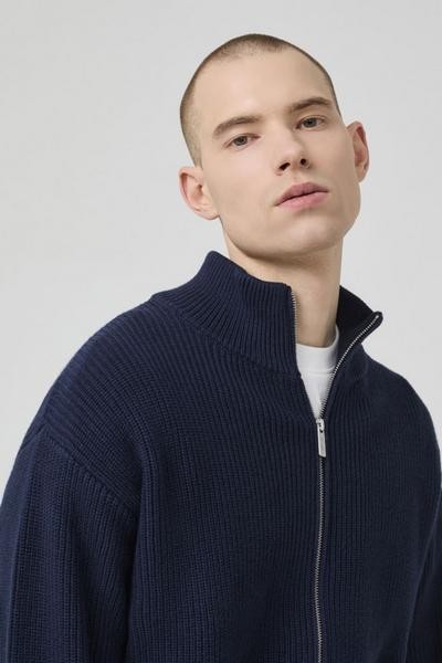 ������ Lee Cooper