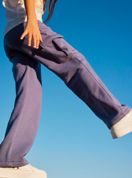 .///    - Hike Pant RG