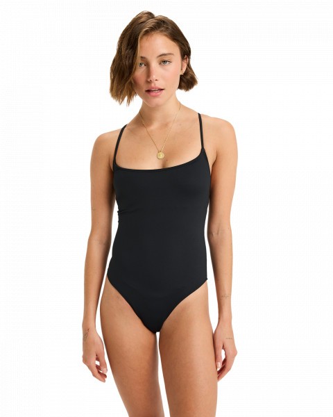 ./ //    Beach Classics Strappy OP