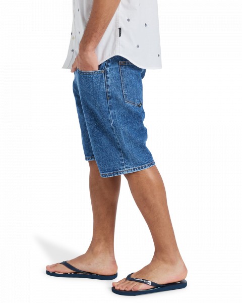 ./  //    Aqua Cult Short