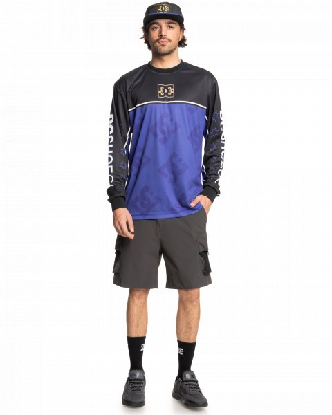 ./  // MODIFIED CARGO SHORT