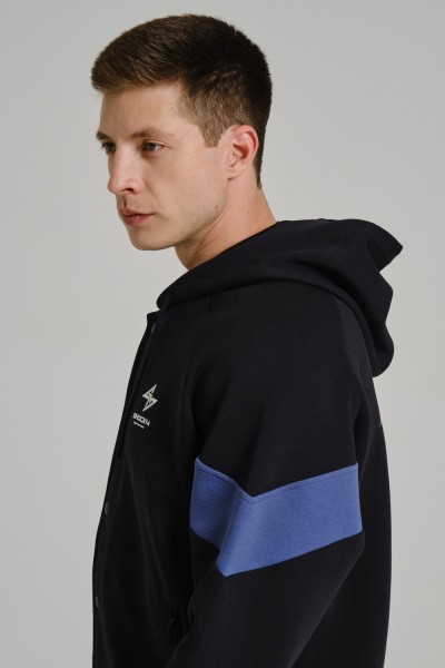 ��������� �� ������ Anta SHOCK 4