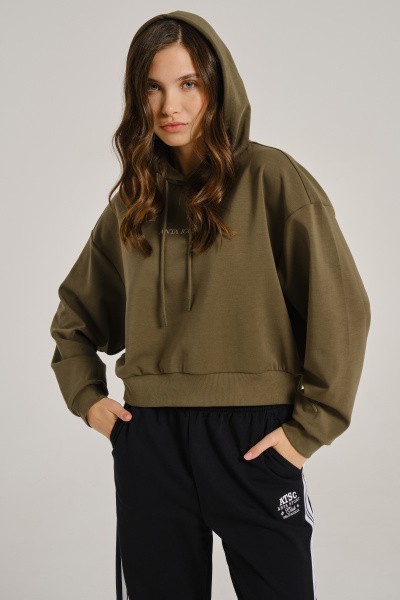 ���� Anta ICONIC