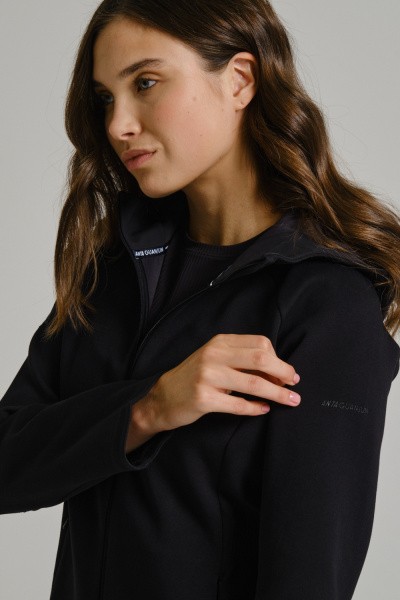    Guanjun Hiking Track Top