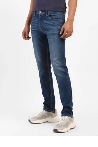 LEVIS LIGHTLY WASHED SLIM FIT JEANS