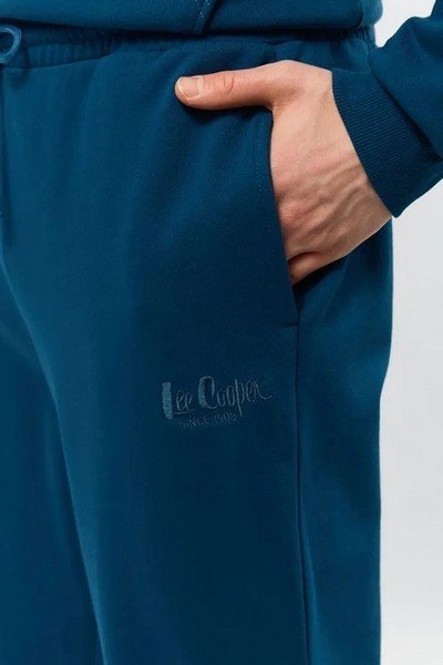 ����� Lee Cooper