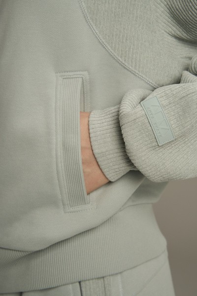 ��������� �� ������ ANTA SKATE KNIT TRACK TOP