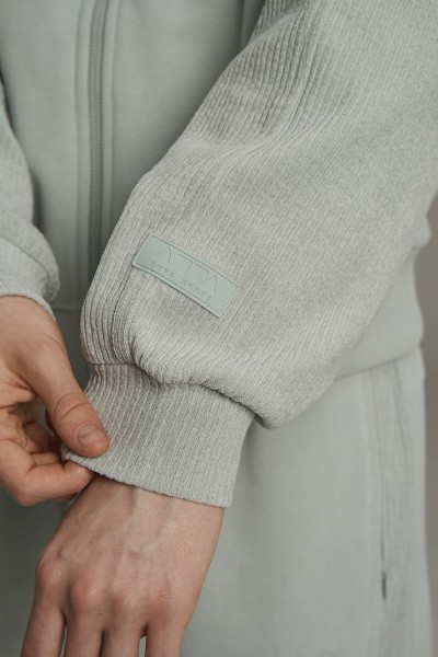 ��������� �� ������ ANTA SKATE KNIT TRACK TOP