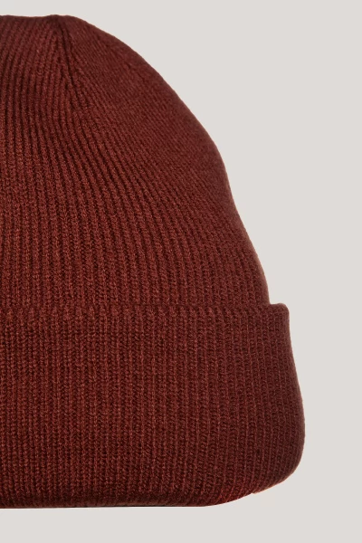 ����� BEANIE