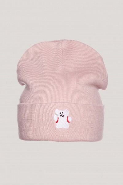 ����� BEANIE