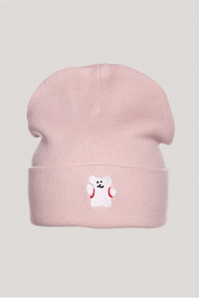 ����� BEANIE