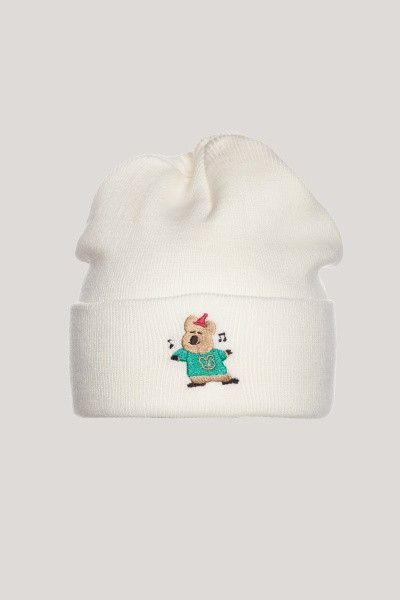 ����� BEANIE