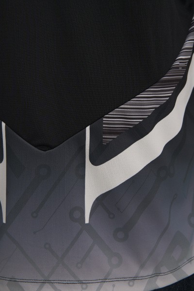   FREE TO DREAM Game Tank