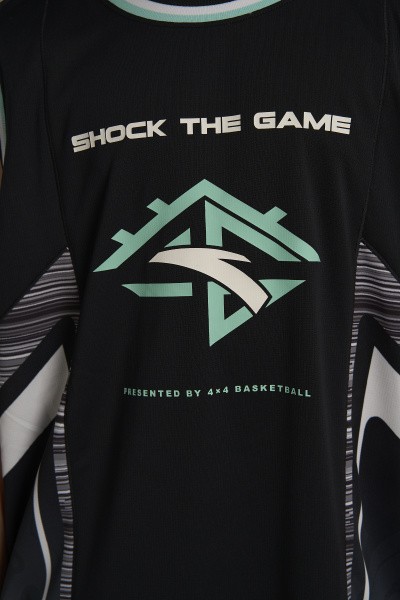   FREE TO DREAM Game Tank