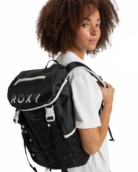 ������ COASTAL HIKING