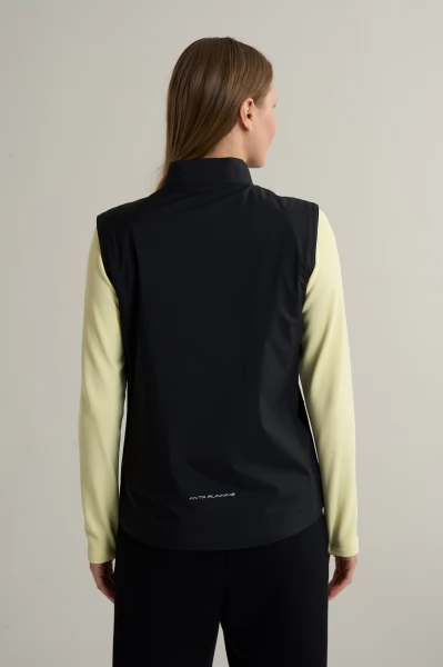 ����� Anta RUNNING Woven Vest