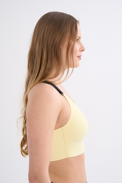 ��� ANTA ANTA RUNNING Sports Bra