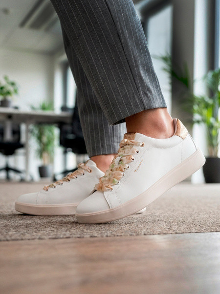 ������� ���� ������������� ����