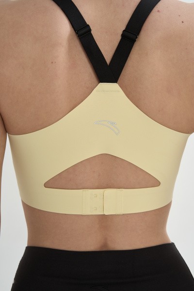 ��� ANTA ANTA RUNNING Sports Bra