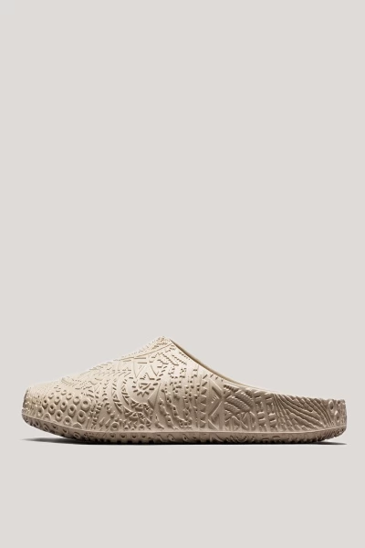 ������ ANTA HELA SLIDE