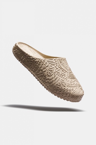 ������ ANTA HELA SLIDE