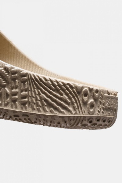 ������ ANTA HELA SLIDE