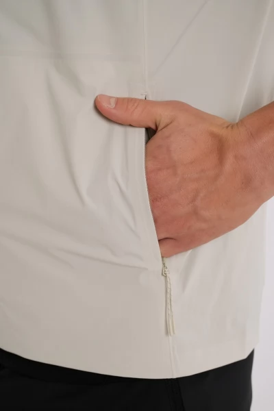 ����� Anta RUNNING Woven Vest