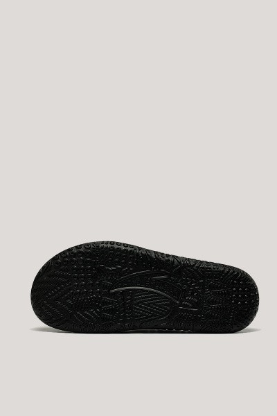 ������ ANTA HELA SLIDE