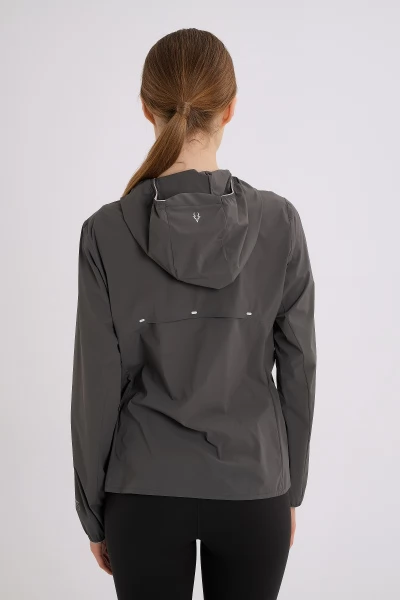 �������� Anta RUNNING Woven Track Top