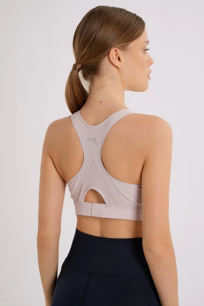 ��� Anta RUNNING Sports Bra
