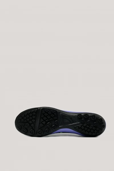 ����� ANTA Soccer boots