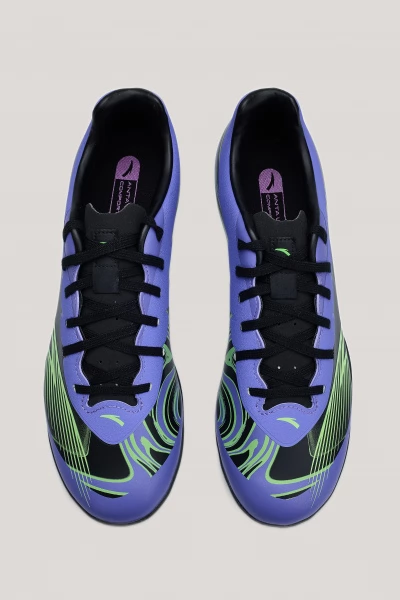 ����� ANTA Soccer boots