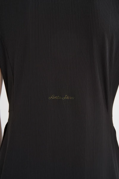 ������ Anta HERO Dress