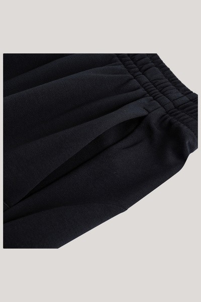 ����� ����������� Anta TRN Knit Shorts
