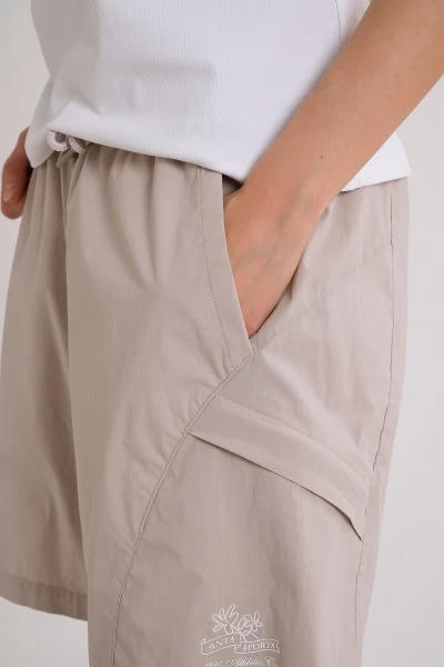 ����� ����������� Anta SPORTS CLUB Casual Half Pants