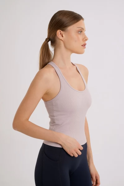 ��� Anta RUNNING Sports Bra
